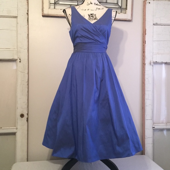 Adrianna Papell Dresses & Skirts - Adrianna Papell Iridescent Blue Dress With Pockets